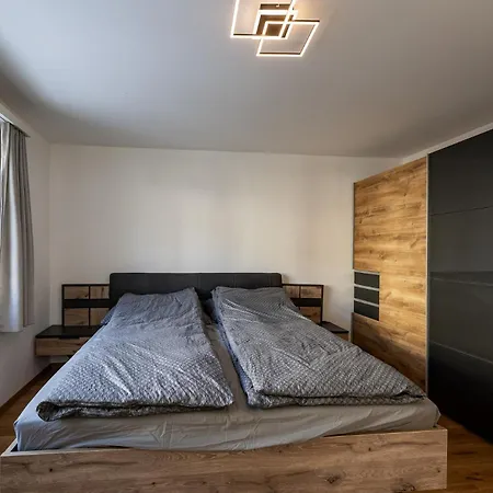 La Quadra 2 Apartman Flims