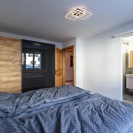 Apartman La Quadra 2 *